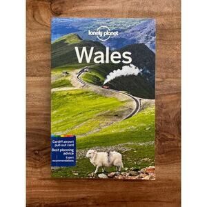 Lonely Planet Wales Travel Guide 7th Edition 2021 Paperback- Excellent Condition